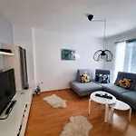 Apartma Katarina's Place *