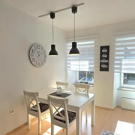 Apartma Katarina's Place *